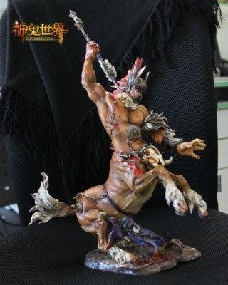 半人马世界 第一季,异域传奇，爱与背叛的交织